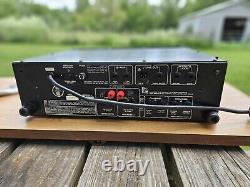 Ampeg SVT-400T 400W solid state bass amp head with flight case