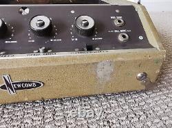 Amplificateur à lampes Vintage HTF Rare Newcomb pour guitare TESTÉ FONCTIONNE VOIR VIDÉO