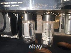 Amplificateur combo à lampes Traynor Yba-4 Bass Master 50 watts avec haut-parleur de 15 pouces
