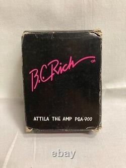 B. C. Rich Attila The Amp PGA-900 Pocket Amp NIB ALLEN WOODY ABB GOV'T MULE	  <br/> 

En français : B. C. Rich Attila Le Ampli PGA-900 Pocket Amp NIB ALLEN WOODY ABB GOV'T MULE
